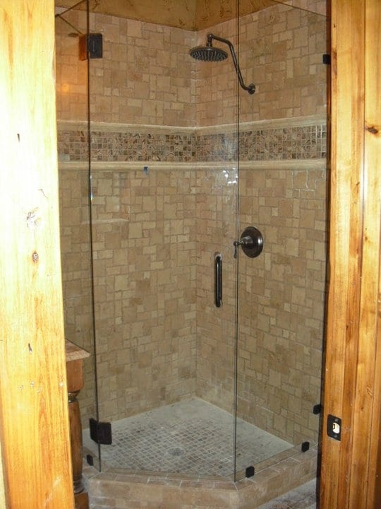 Utah Corner Glass Shower Door and Wall