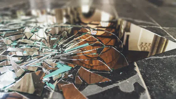 Three-Mirror-Superstitions