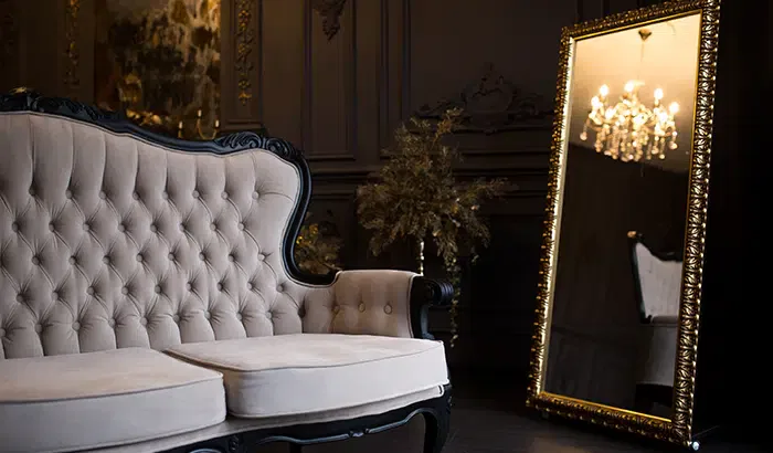 What Makes a Mirror High Quality?