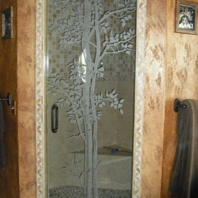 Custom shower door glass: A sleek and modern design, tailored to fit your unique style and bathroom dimensions.